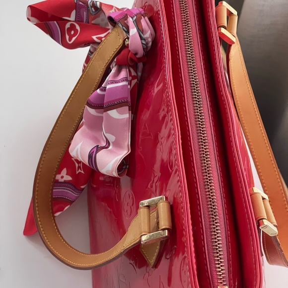 💗Louis Vuitton Houston bag in pretty pink color - Picture 7 of 15